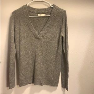 Abercrombie V neck sweater